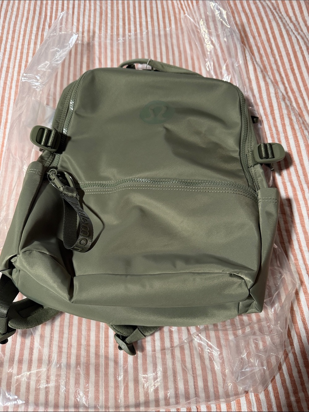 lululemon athletica Men's Olive Green Everyday Backpack